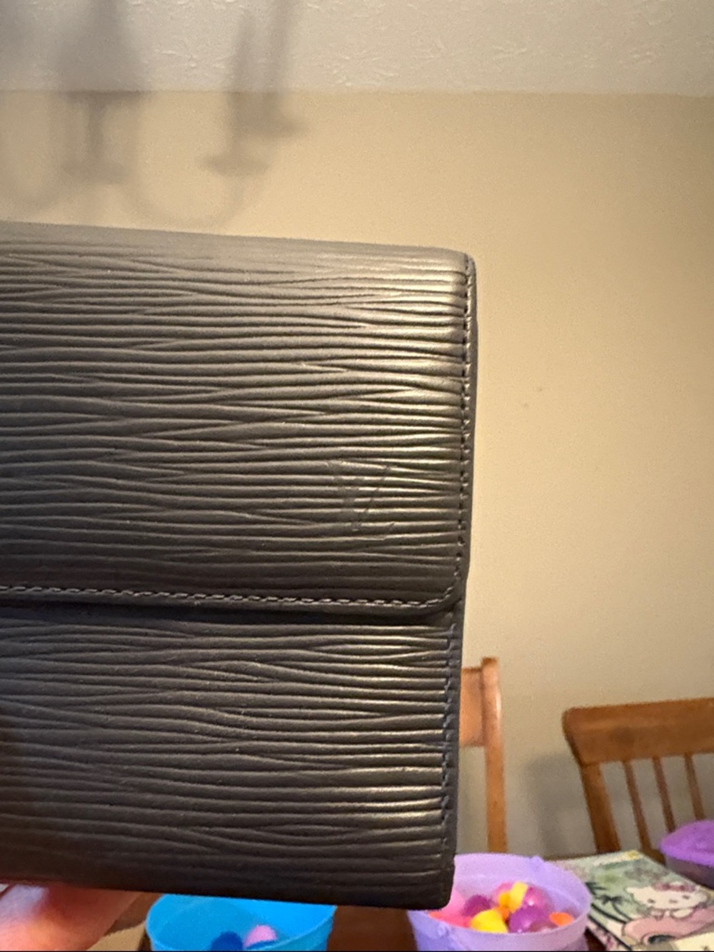 Louis Vuitton Black Epi magenta Leather Trifold Wallet in excellent condition - Picture 2 of 10